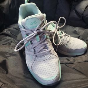 Ryka Reverent Sneakers 8 Wide